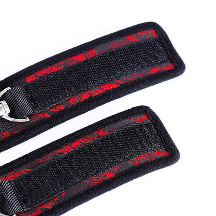 OHMAMA FETISH - Cătușe pentru încheietura mâinii SCANDAL