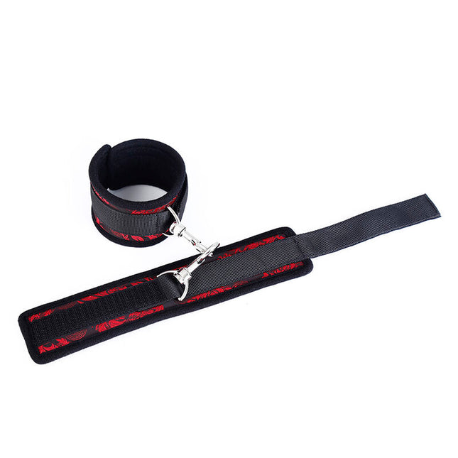 OHMAMA FETISH - Cătușe pentru încheietura mâinii SCANDAL