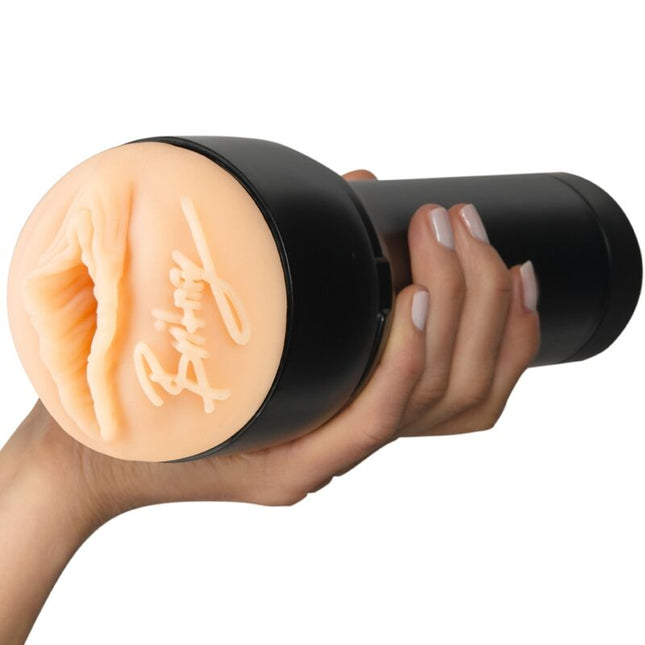 KIIROO - SIMTE-O PE BRITNEY AMBER STROKER